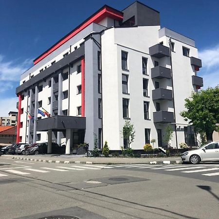 Cazare Bloc Nou Ultracentral Râmnicu Vâlcea Εξωτερικό φωτογραφία