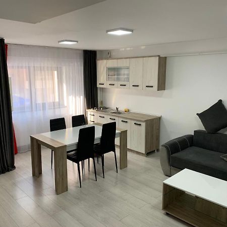 Cazare Bloc Nou Ultracentral Râmnicu Vâlcea Εξωτερικό φωτογραφία