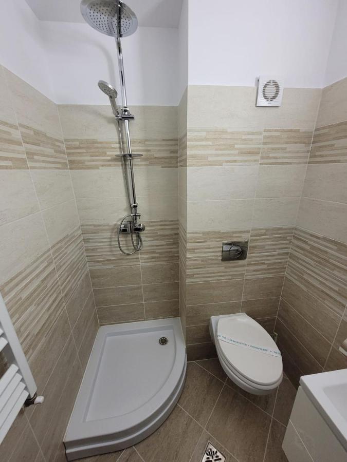 Cazare Bloc Nou Ultracentral Râmnicu Vâlcea Εξωτερικό φωτογραφία