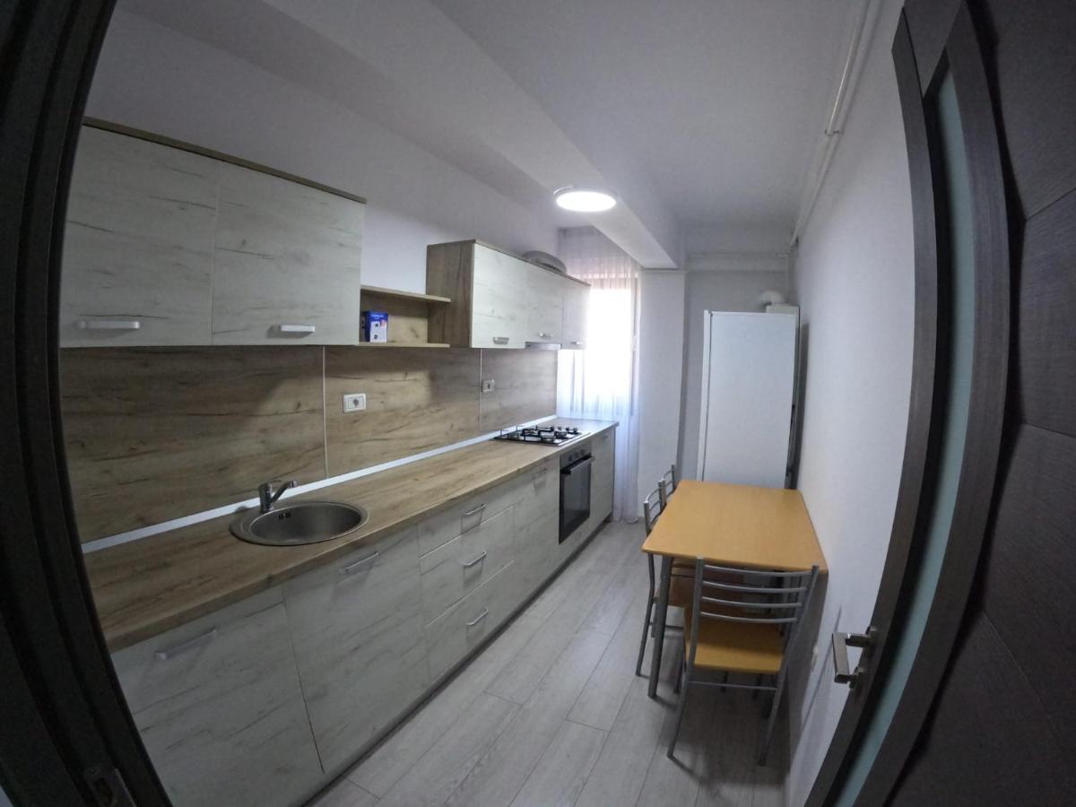 Cazare Bloc Nou Ultracentral Râmnicu Vâlcea Εξωτερικό φωτογραφία