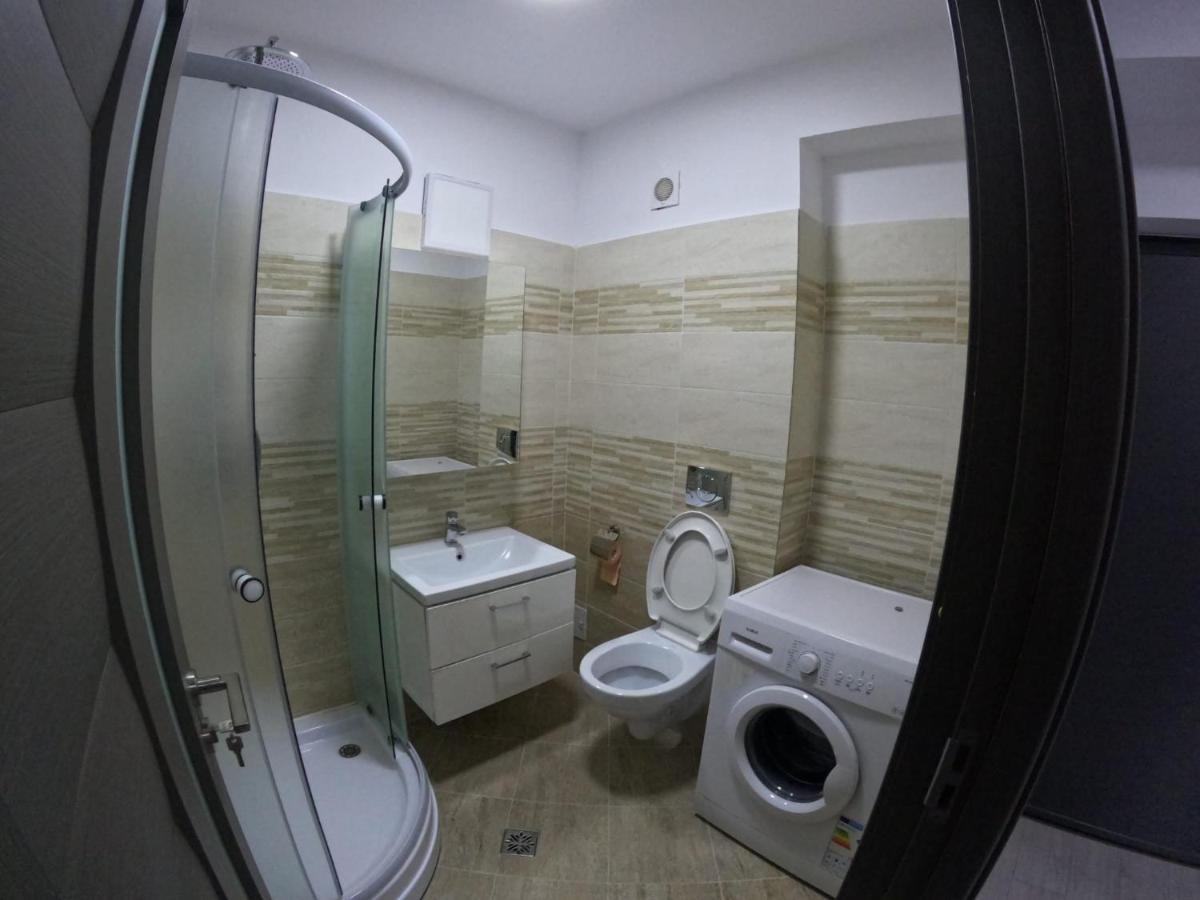 Cazare Bloc Nou Ultracentral Râmnicu Vâlcea Εξωτερικό φωτογραφία