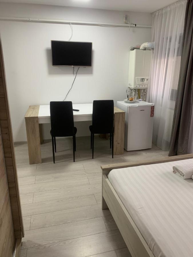 Cazare Bloc Nou Ultracentral Râmnicu Vâlcea Εξωτερικό φωτογραφία