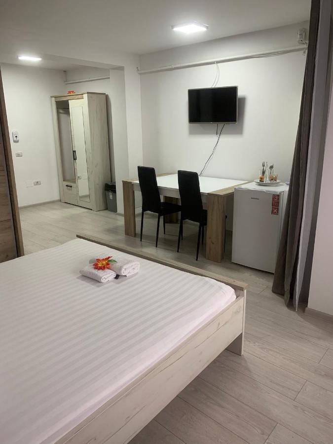 Cazare Bloc Nou Ultracentral Râmnicu Vâlcea Εξωτερικό φωτογραφία