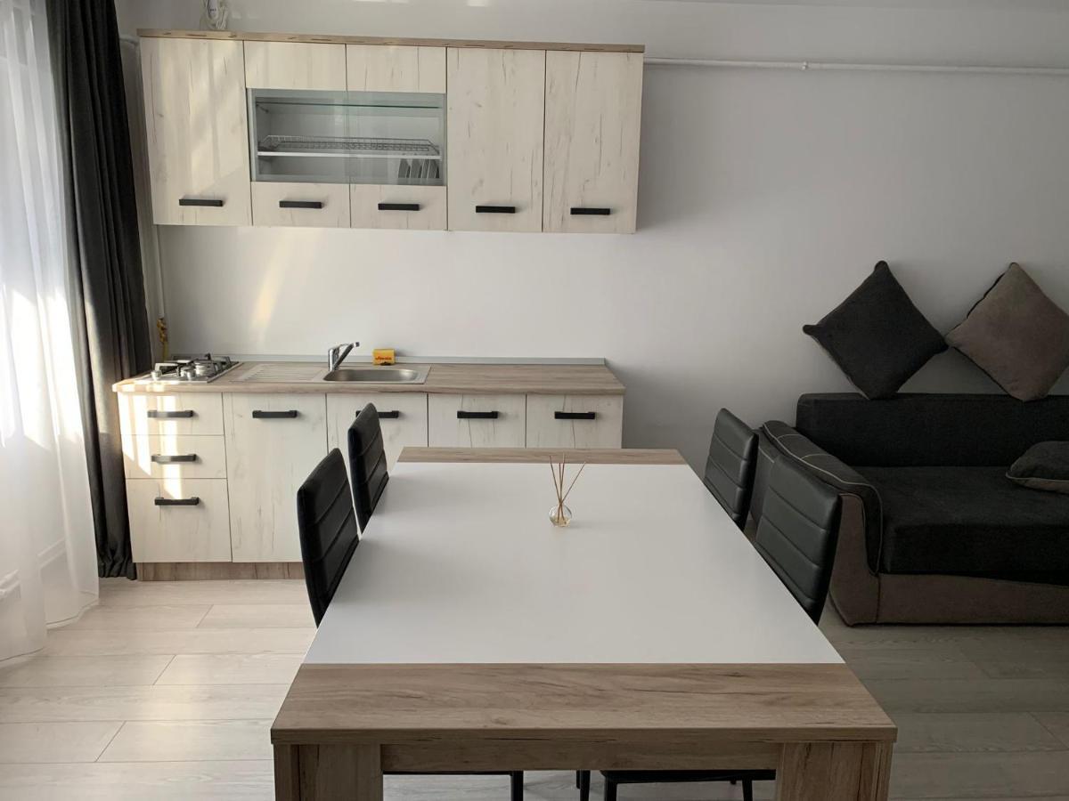 Cazare Bloc Nou Ultracentral Râmnicu Vâlcea Εξωτερικό φωτογραφία